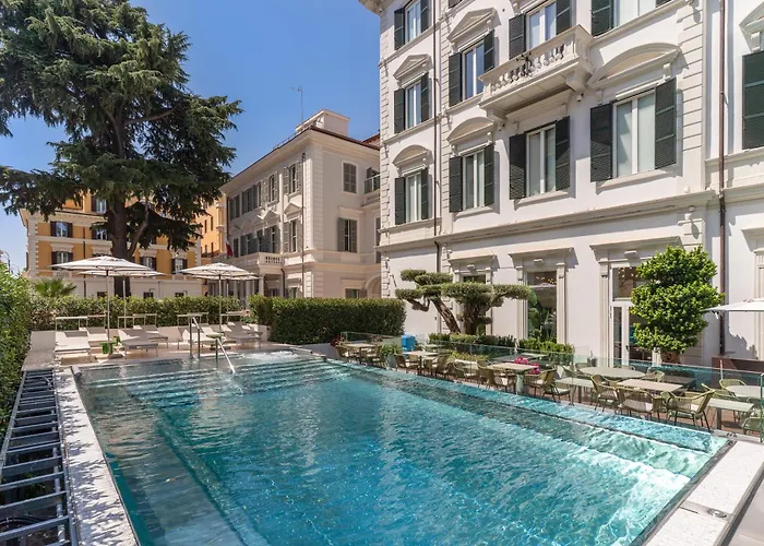 The Spotlight Boutique 4* Rom